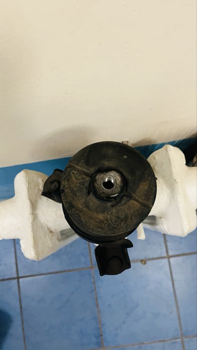 Подушка ДВС КАМРИ 50. 2,5