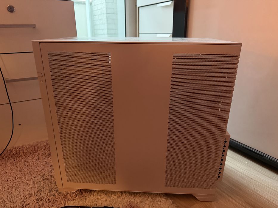 CUSTOM  GAMING PC 3090  13700kf 32GB RAM