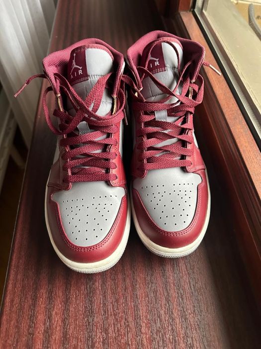 Кроссовки Air Jordan 1 Mid