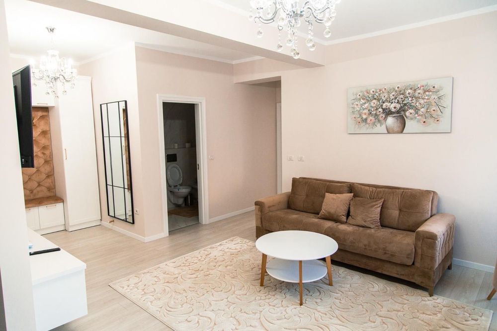 Apartament 2 camere , mobilat, loc de parcare, boxa, etaj 2 Radauti