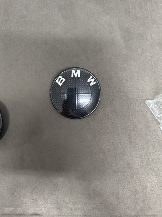 Set 7 embleme carbon BMW capota portbagat volan si jante