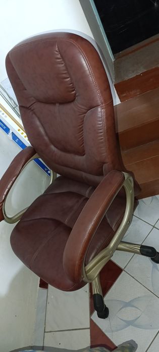 Продам кресла офисные