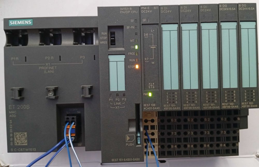Controller programabi Siemens PLC seria ET200S si module I/O  6ES7151-8AB01-0AB0