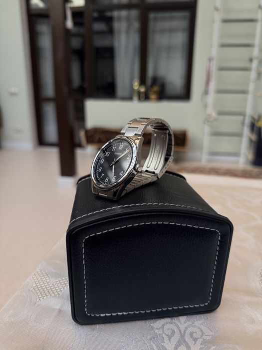 Наручные часы касио почти новый