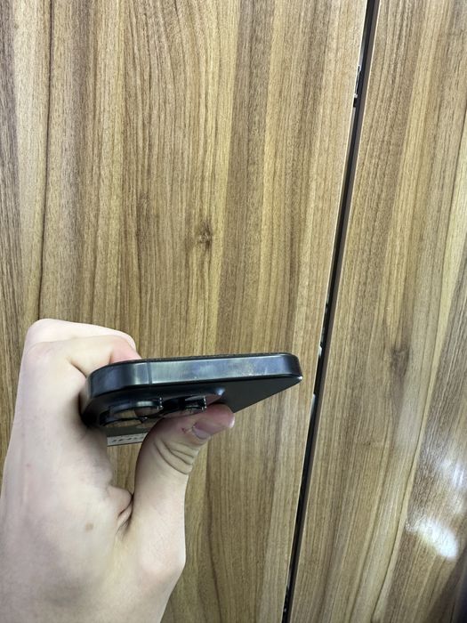 Iphone 16 pro black 128 gb 92%