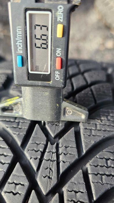 Anvelope DUNLOP 225/50/17 iarna