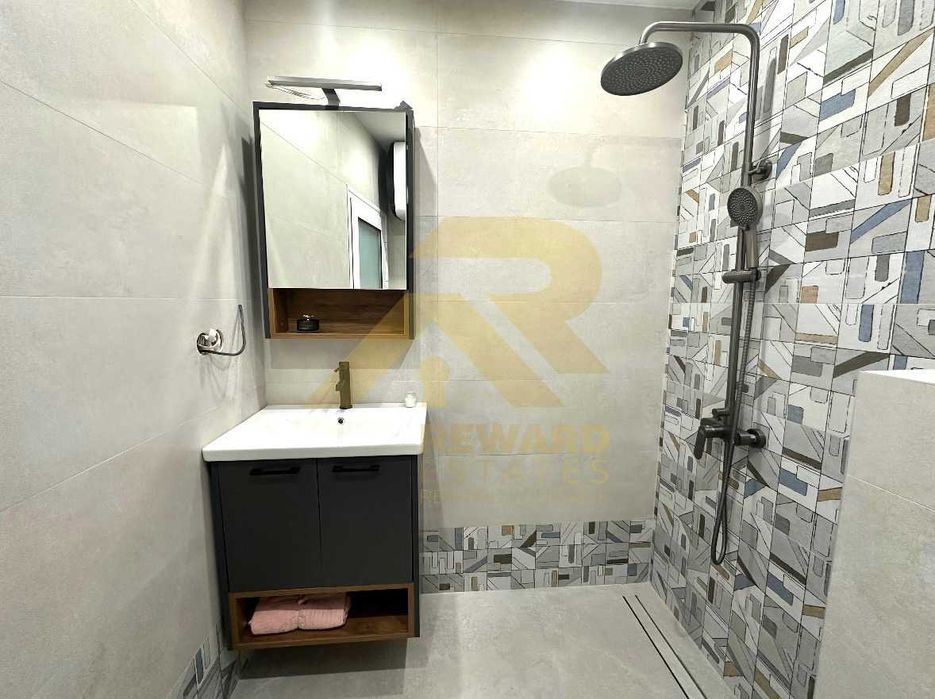 Продава се Двустаен апартамент в София, Малинова долина - 78 кв.м за 2481 €/кв.м - Снимка #9