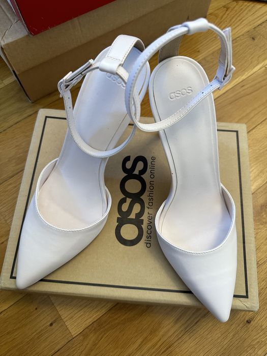 Sandale nou nouțe 38