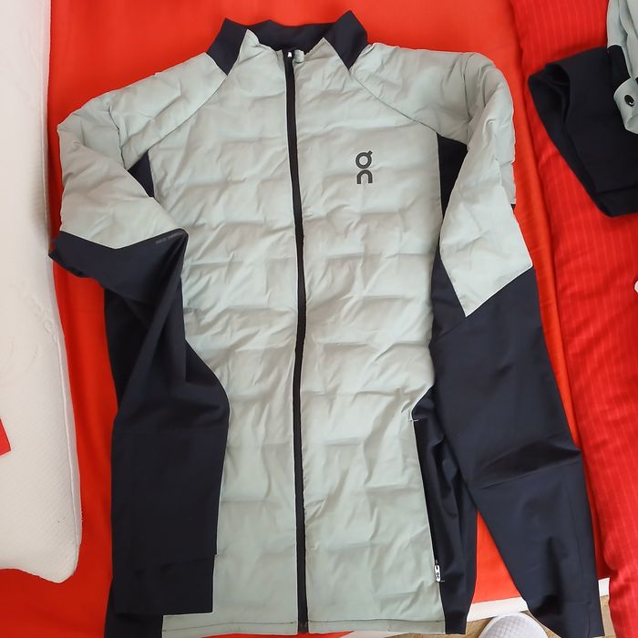 On Cloud Jacketă +pantalon