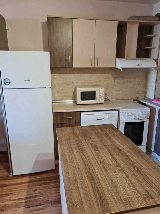 Дава се под наем Двустаен апартамент в Бургас, Братя Миладинови - 75 кв.м за 408 € - Снимка #1