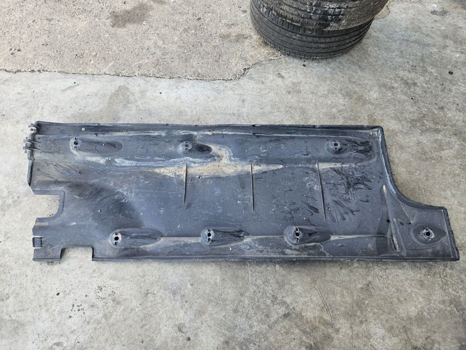 Scut lateral dreapta Volkswagen Sharan 2012