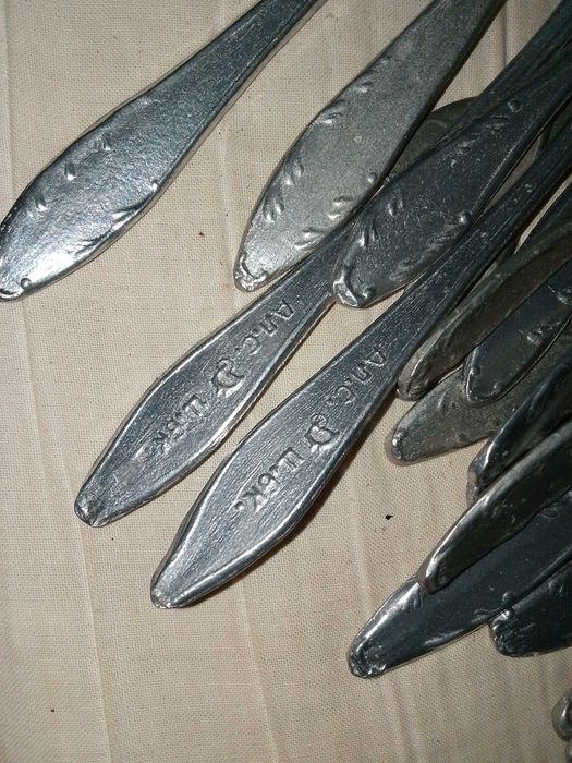 Set tacâmuri placate cu argint