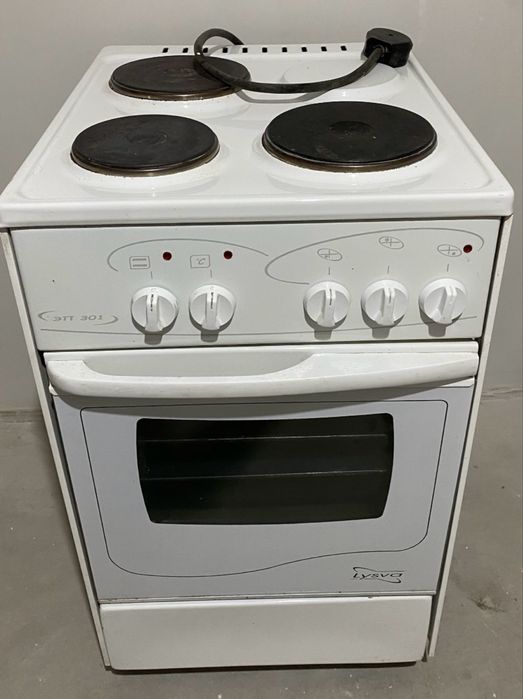 Продам электрическую плиту
