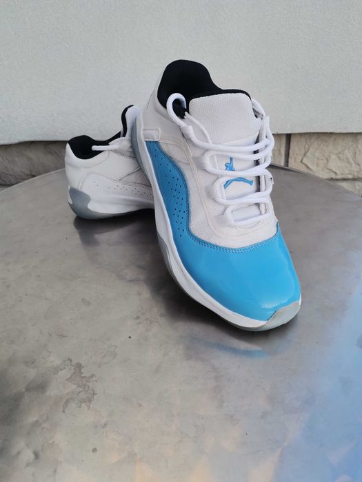 Air Jordan 11 CMFT Low