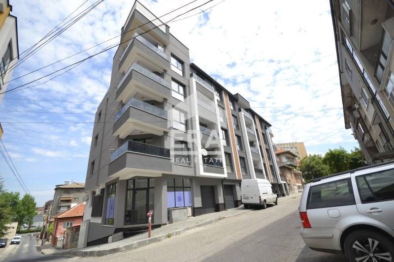 Продава се Многостаен апартамент в Хасково, Овчарски - 111 кв.м за 638 €/кв.м - Снимка #1