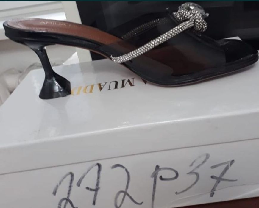 Қара туфли сатылады!