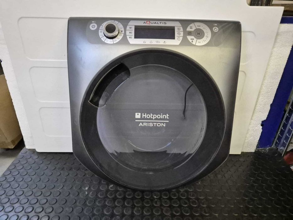 Hublou complet cu afisaj masina de spalat hotpoint Ariston Aqualtis C00293545 ,stare buna de functionare /B1