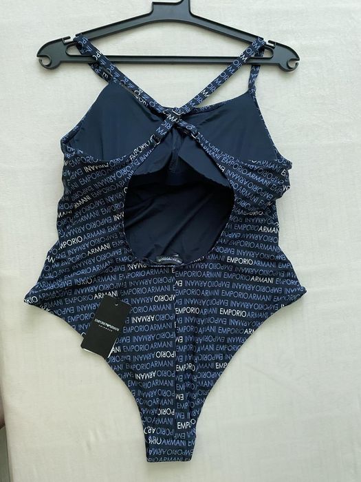 Emporio Armani оригинален бански