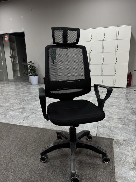 Распродажа офисных мебелей