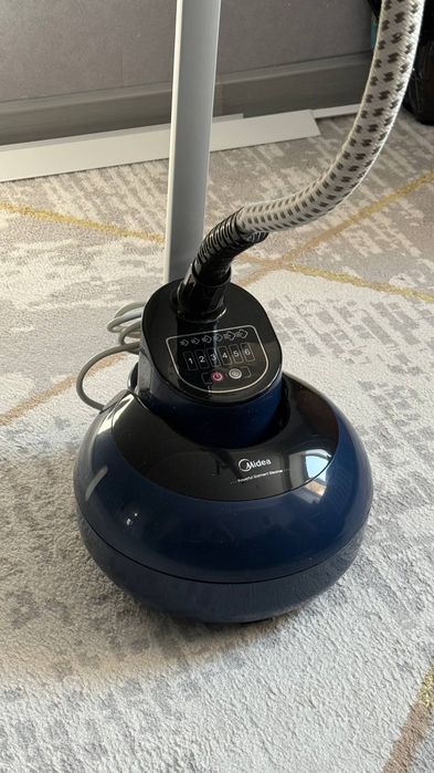 Отпариватель «Midea»