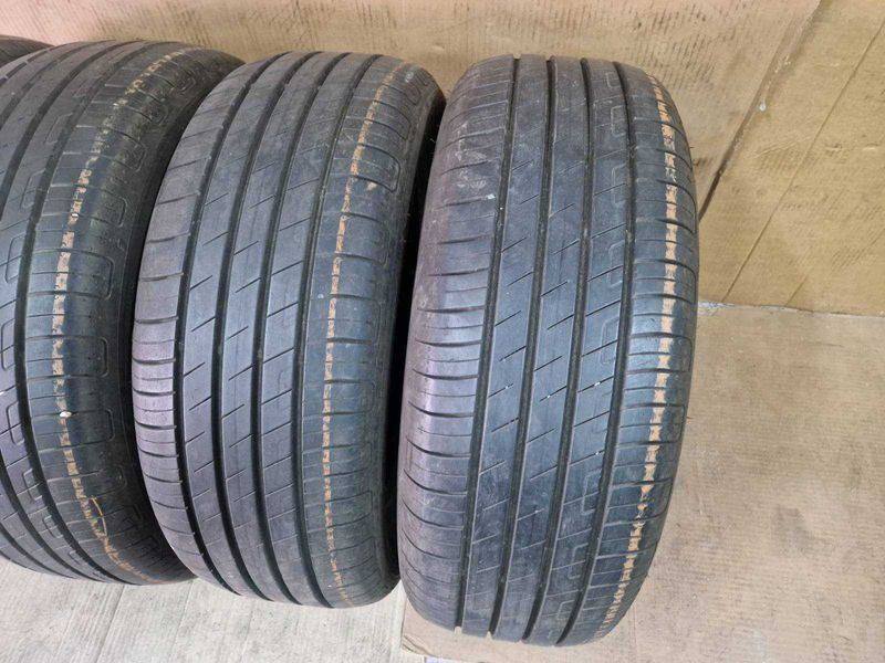 4 Goodyear R17 215/55 летни гуми DOT4720