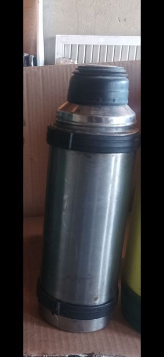 Продам термос для чая.