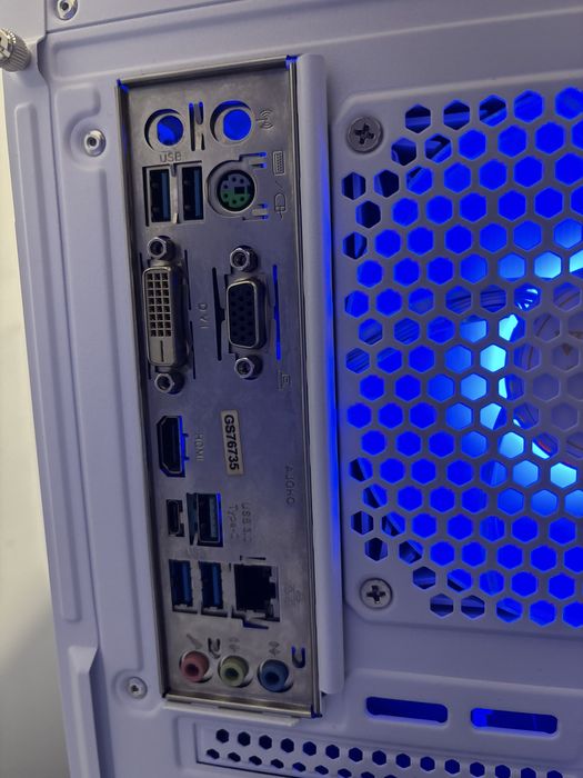 AMD Radeon RX6700XT | Intel I7-8700 | 16GB RAM | 1TB SSD M.2 NVMe