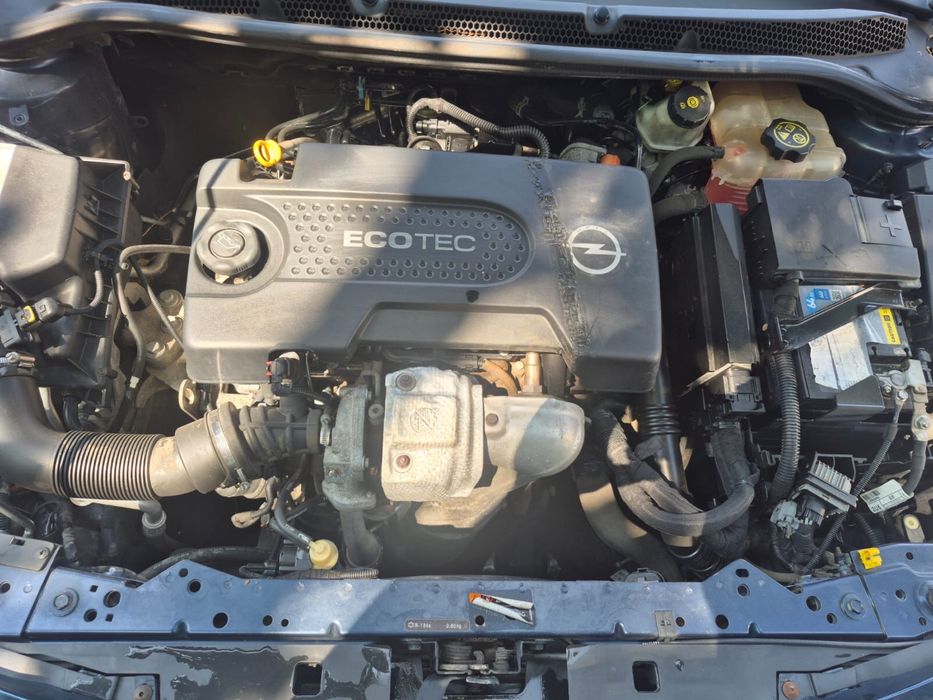 OPEL Astra 2012 — imagine 3