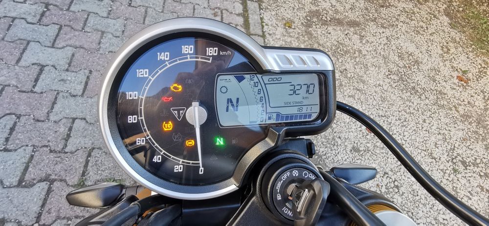 Triumph Speed 400