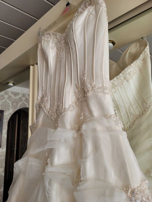 Платье свадебное