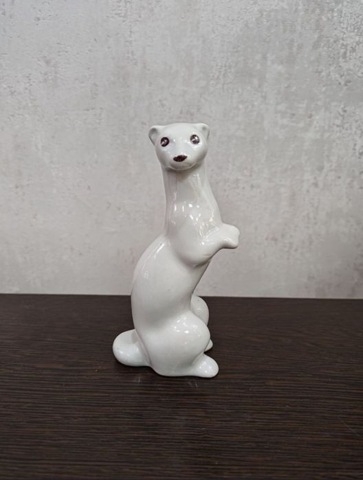 Статуэтка СССР ласка