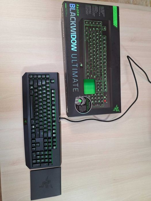 Razer Blackwidow Ultimate клавиатура