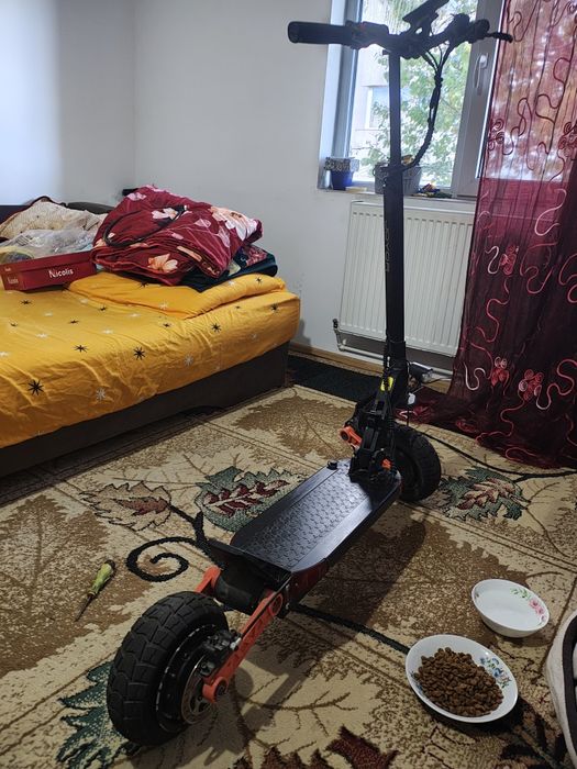 Vând trotineta electrică joyor s10 s