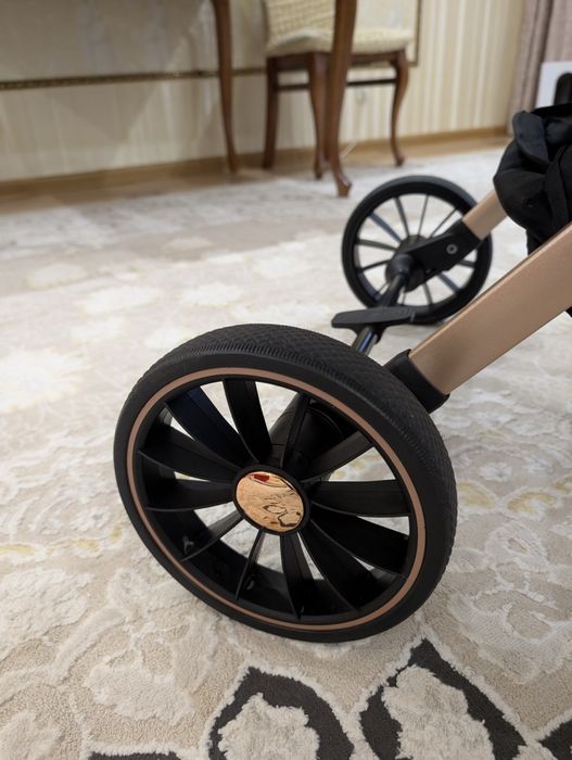 Продам коляску new Lux