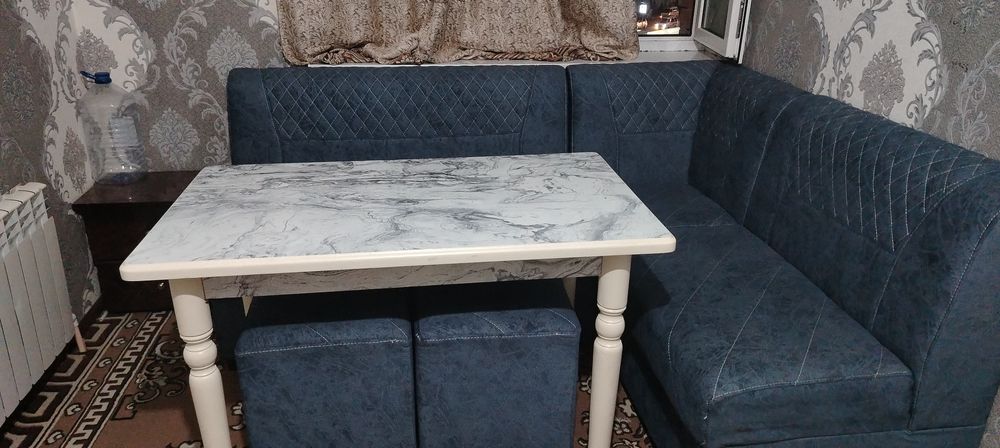 Oshxona  mebel sotiladi