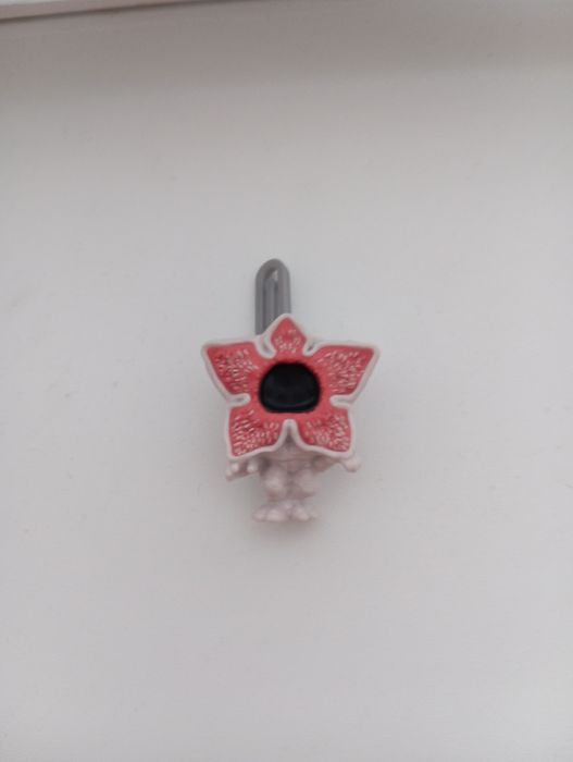 Очень странные дела фигурка