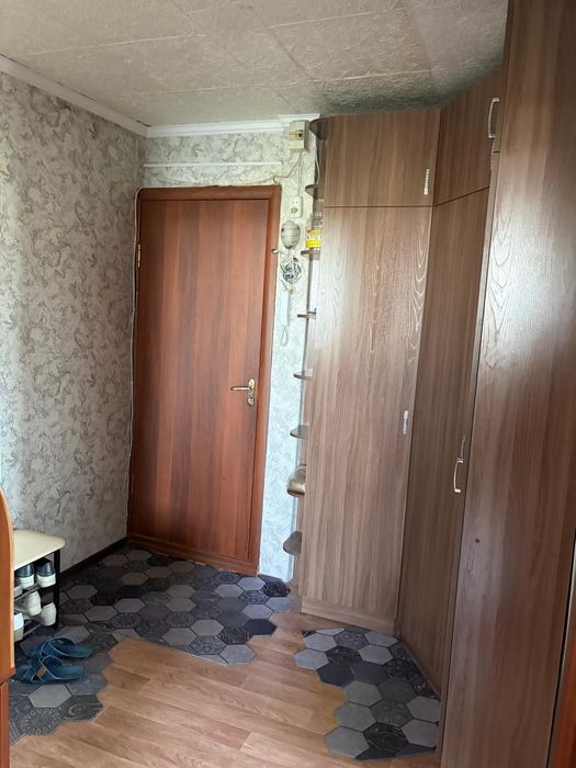 Продам квартиру по Абая 91а.