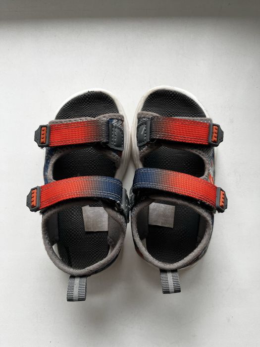 Детские сандали