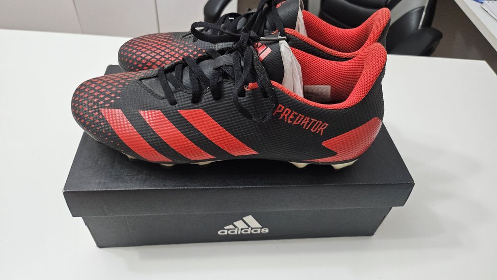 Футболни обувки калеври ,бутонки Adidas  номер 44 цена 25лв