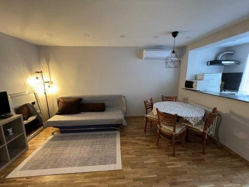Дава се под наем Тристаен апартамент в Бургас, Лазур - 90 кв.м за 510 € - Снимка #1