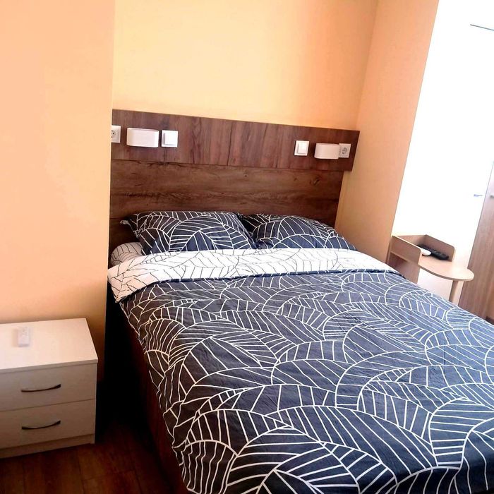 Давам под наем обзаведен двустаен апартамен ж.к. Дружба 1