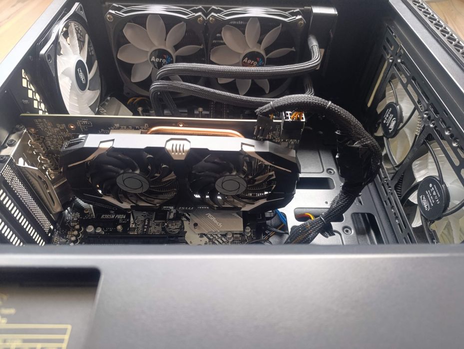 Геймърски компютър