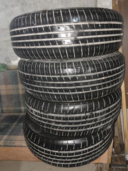 Шины б/у  сост средние