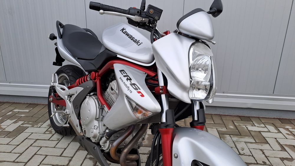 MotoFly Ploiesti vinde Kawasaki Er-6n 2006