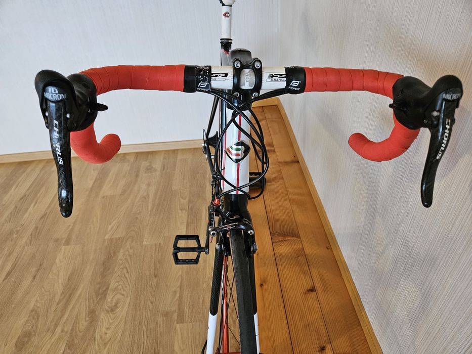 Карбонов велосипед BASSO reef