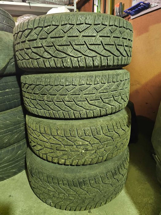 Jante originale BMW E60 cu cauciucuri de iarna aproape noi