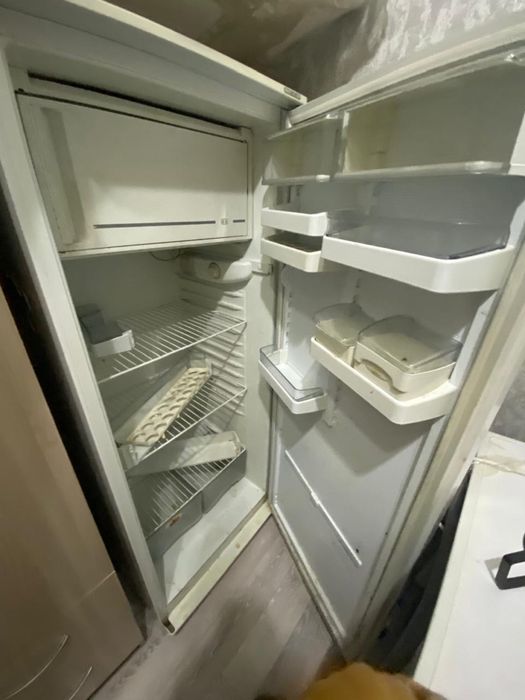 Продам рабочий холодильник