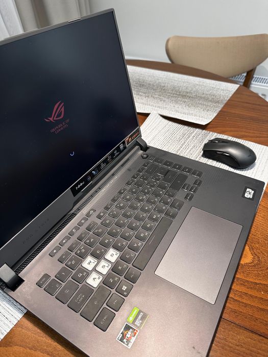 Продам Ноутбук Asus Rog Strix