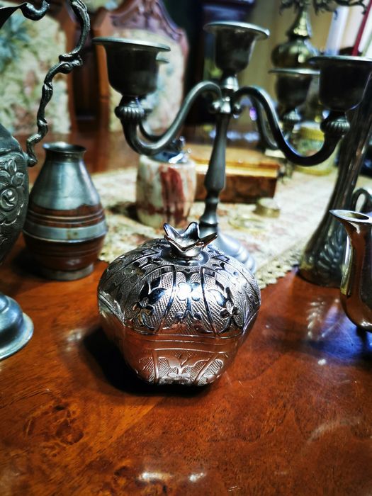 Vand vase argintate/zincate modele deosebite!