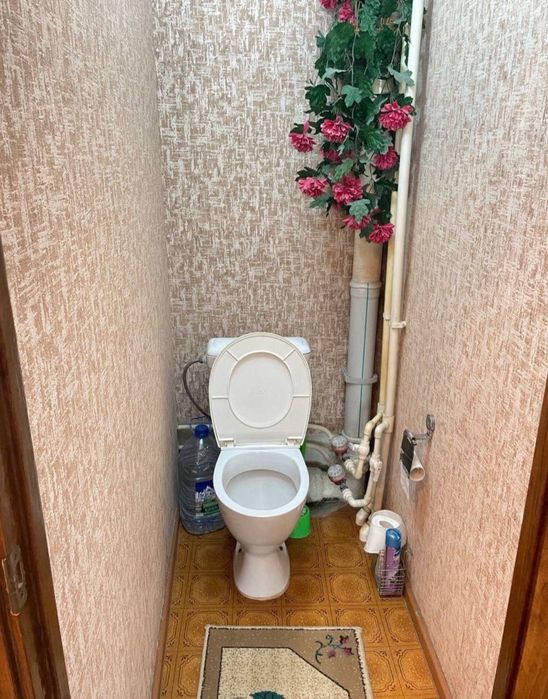 Срочно Продаётся Яккасарай Бабур 2/8/9 с мебелью техникой !